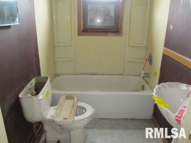 1409 S 9th Street, Pekin, IL 61554