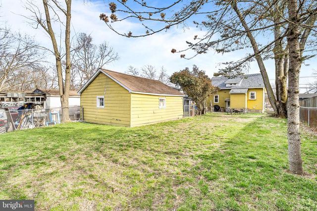 363 WASHINGTON ST, Mount Holly, NJ 08060