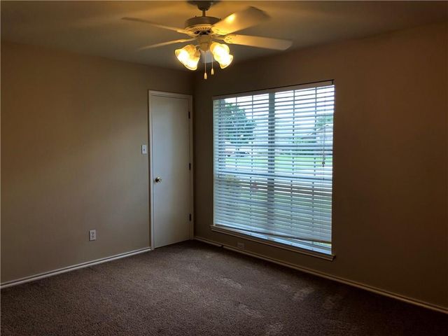 711 Encanto DR, Leander, TX 78641