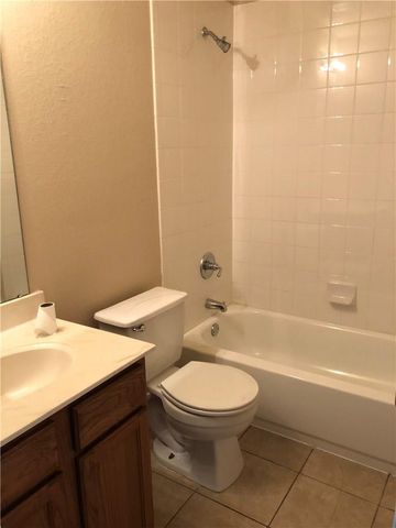 711 Encanto DR, Leander, TX 78641