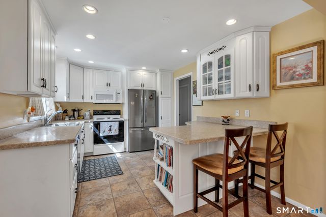 179 Kelly Road, South Windsor, CT 06074
