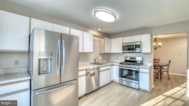 27 GREENS WAY, Blackwood, NJ 08012