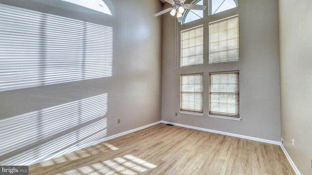 27 GREENS WAY, Blackwood, NJ 08012