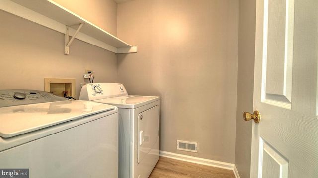 27 GREENS WAY, Blackwood, NJ 08012