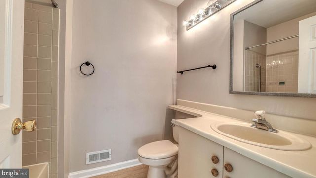 27 GREENS WAY, Blackwood, NJ 08012