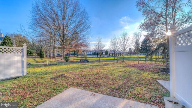 27 GREENS WAY, Blackwood, NJ 08012