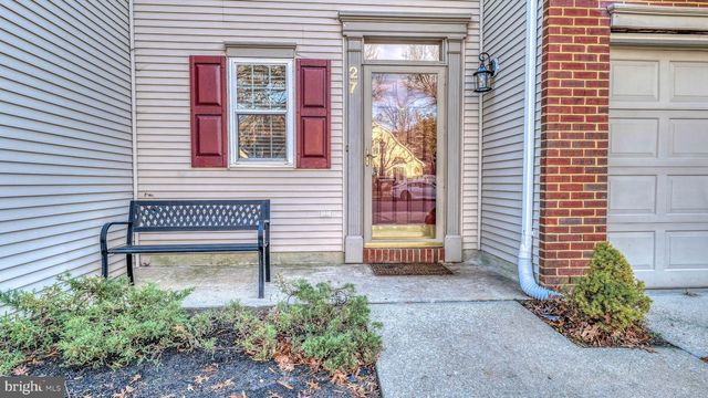 27 GREENS WAY, Blackwood, NJ 08012
