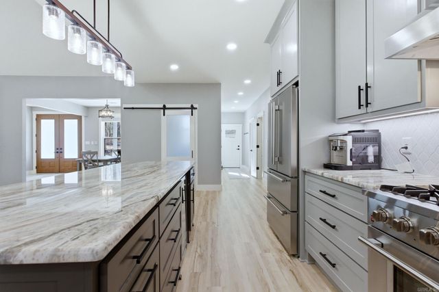 154 Majestic Circle, Maumelle, AR 72113