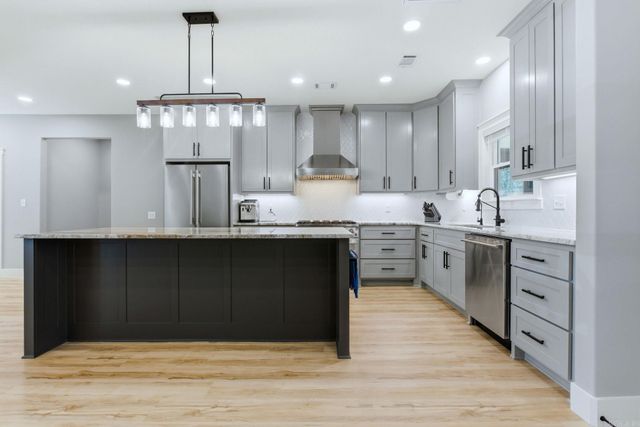 154 Majestic Circle, Maumelle, AR 72113