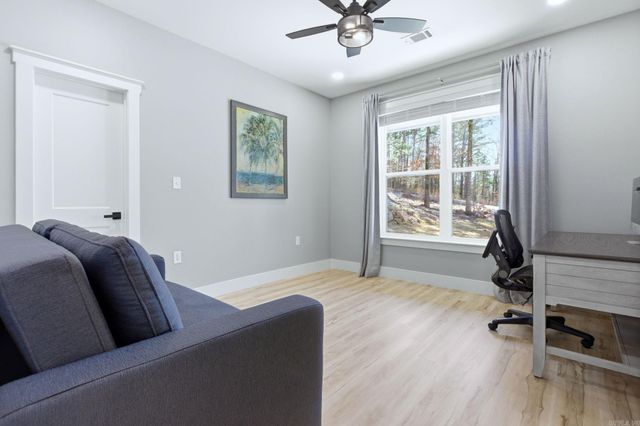 154 Majestic Circle, Maumelle, AR 72113