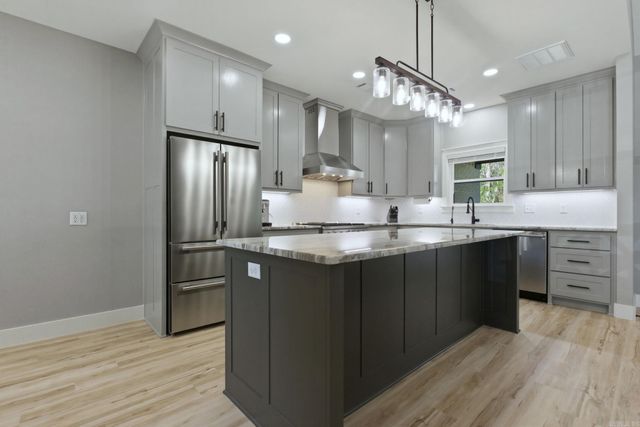 154 Majestic Circle, Maumelle, AR 72113