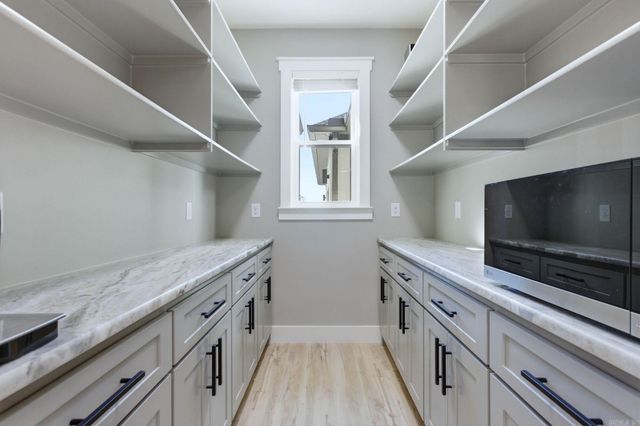 154 Majestic Circle, Maumelle, AR 72113