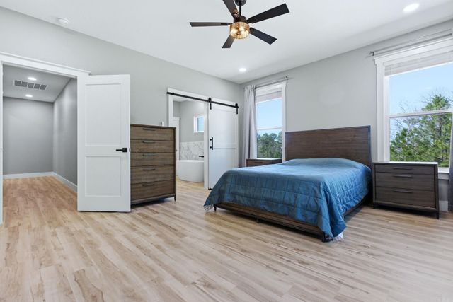 154 Majestic Circle, Maumelle, AR 72113