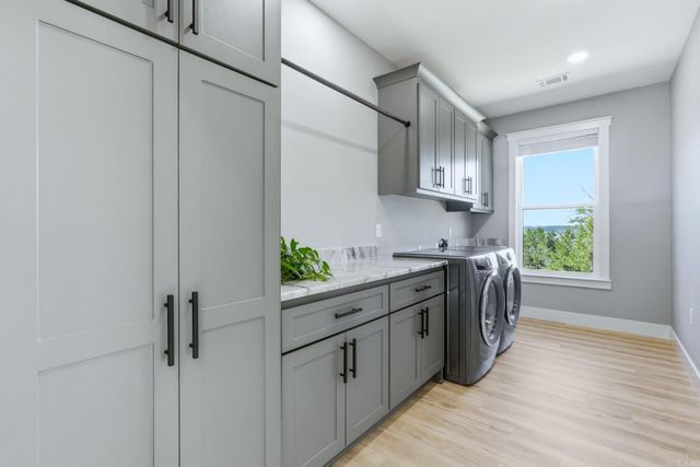 154 Majestic Circle, Maumelle, AR 72113