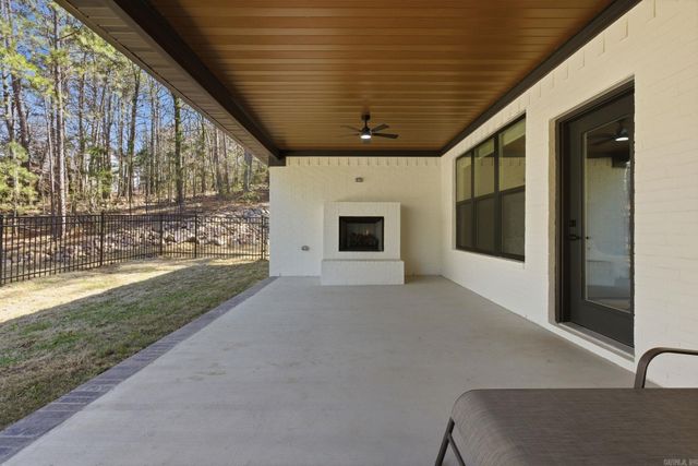 154 Majestic Circle, Maumelle, AR 72113