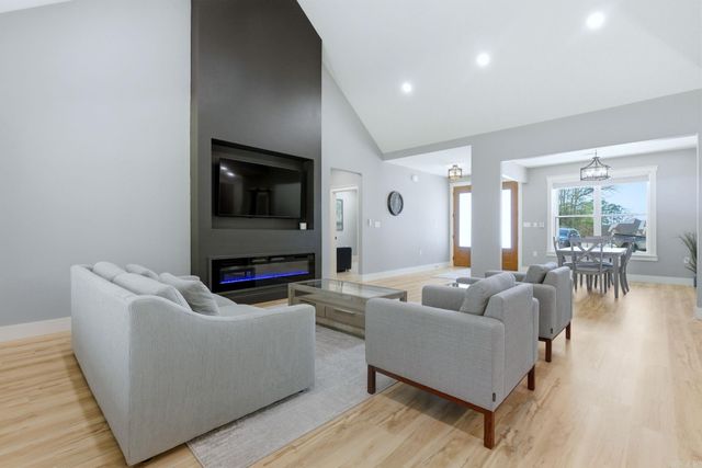 154 Majestic Circle, Maumelle, AR 72113