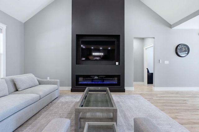 154 Majestic Circle, Maumelle, AR 72113