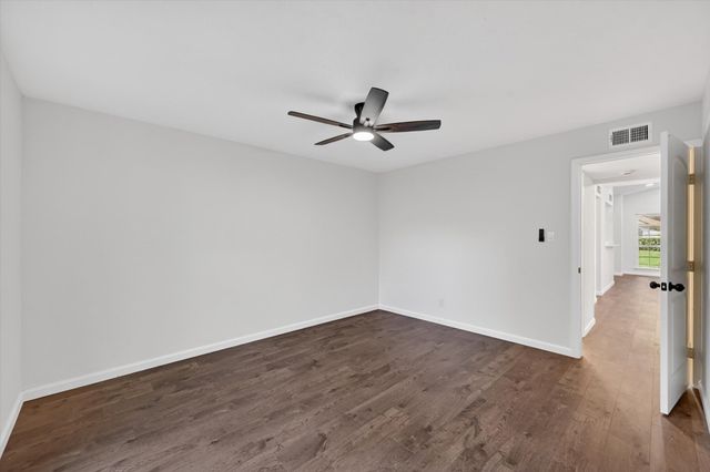 428 Dollins Street, Cedar Hill, TX 75104