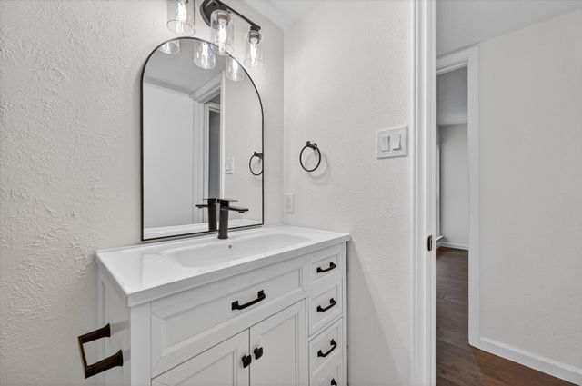 428 Dollins Street, Cedar Hill, TX 75104