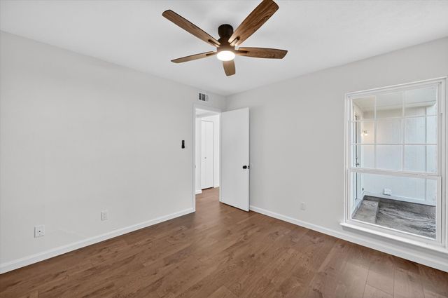 428 Dollins Street, Cedar Hill, TX 75104