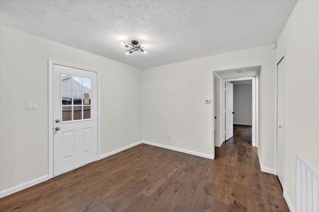 428 Dollins Street, Cedar Hill, TX 75104