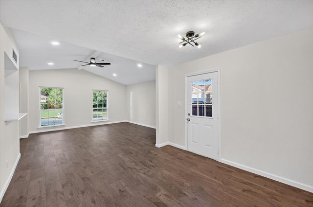 428 Dollins Street, Cedar Hill, TX 75104