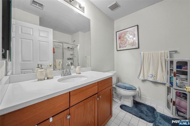 39 Birch Street, Ridgefield Park, NJ 07660