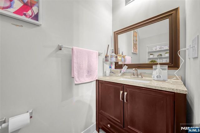 39 Birch Street, Ridgefield Park, NJ 07660