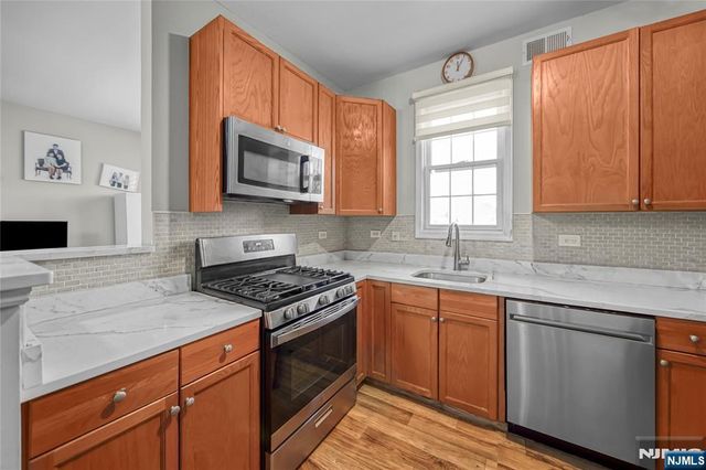 39 Birch Street, Ridgefield Park, NJ 07660