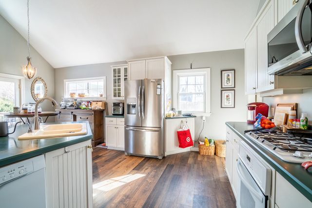 3218 Eastbrook Drive, Fort Wayne, IN 46805