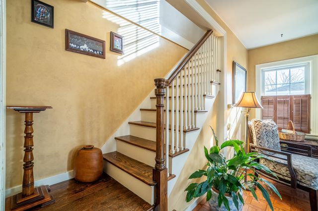 3218 Eastbrook Drive, Fort Wayne, IN 46805