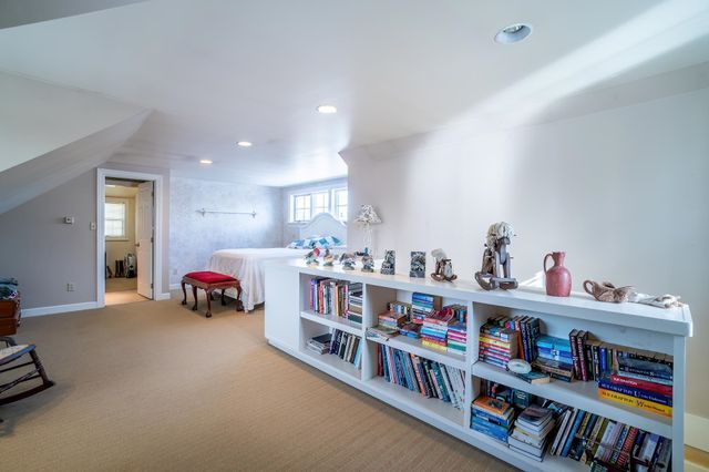 3218 Eastbrook Drive, Fort Wayne, IN 46805