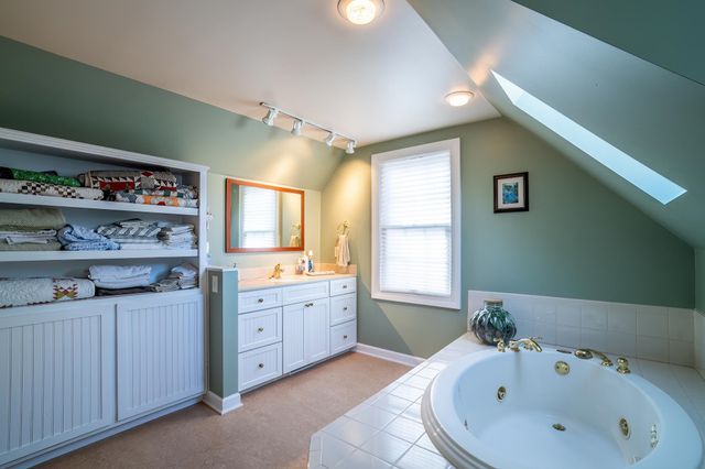 3218 Eastbrook Drive, Fort Wayne, IN 46805