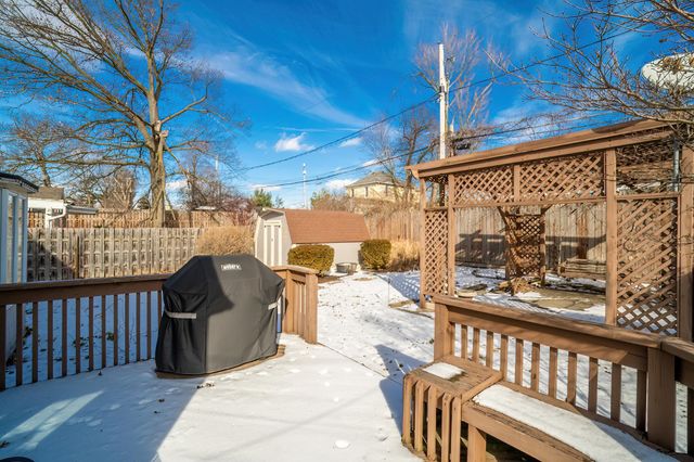 3218 Eastbrook Drive, Fort Wayne, IN 46805