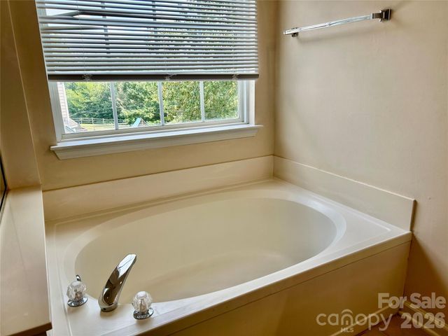 10514 Old Bridge Lane, Charlotte, NC 28269