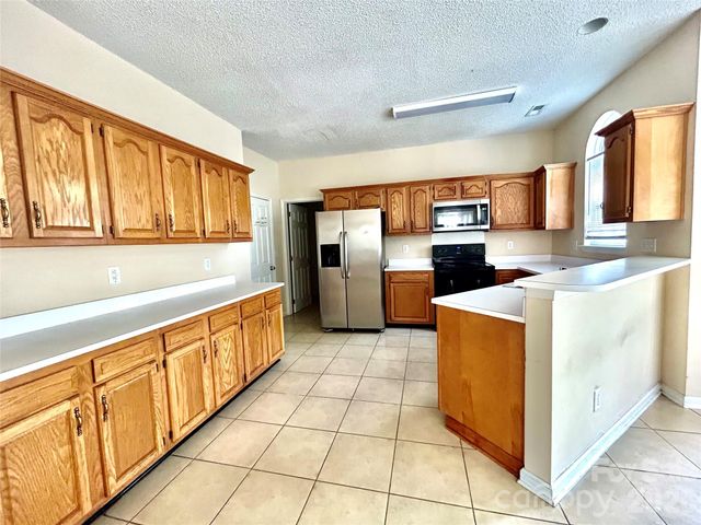 10514 Old Bridge Lane, Charlotte, NC 28269
