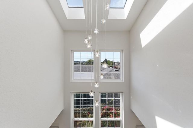 1028 Bermuda Drive, San Mateo, CA 94403