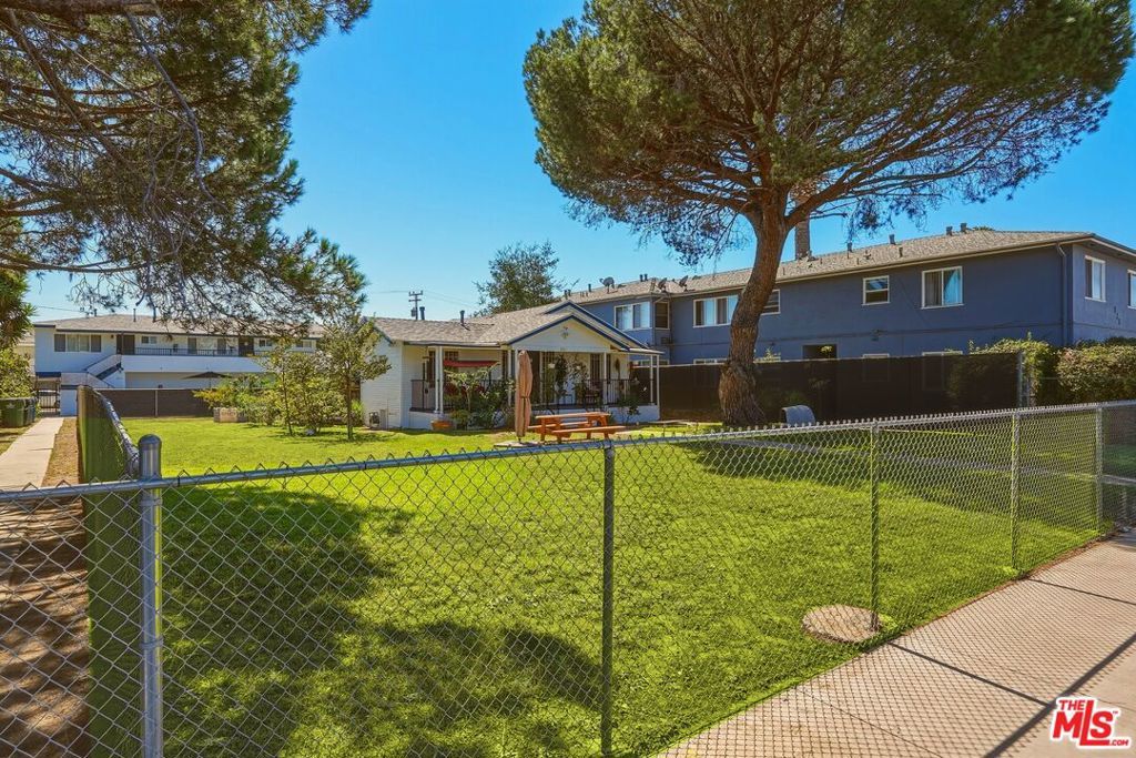831 Centinela Avenue, Inglewood, CA 90302 — photo 3