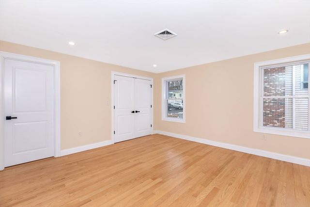 23 Hillcrest St, Waltham, MA 02451