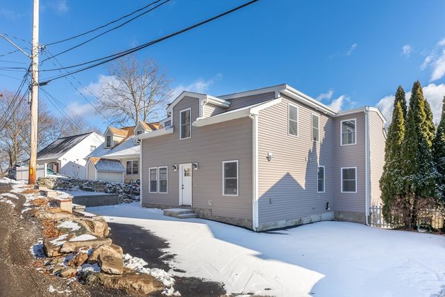 23 Hillcrest St, Waltham, MA 02451