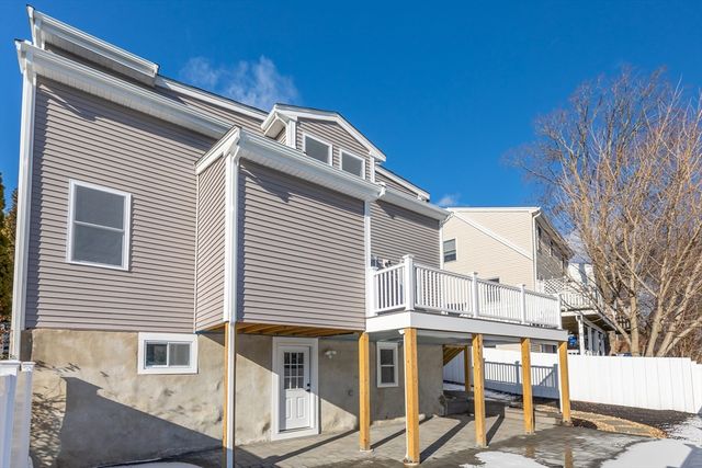 23 Hillcrest St, Waltham, MA 02451