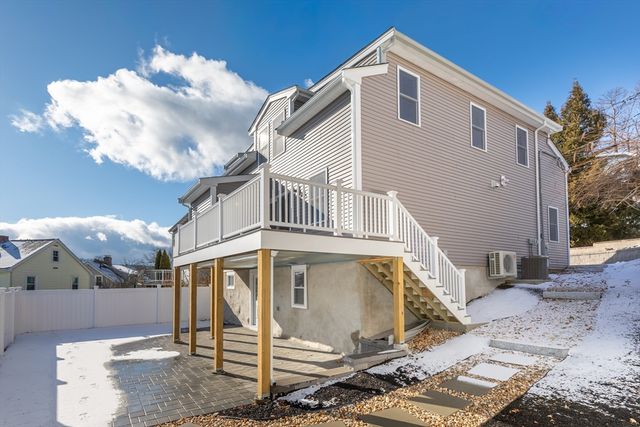 23 Hillcrest St, Waltham, MA 02451