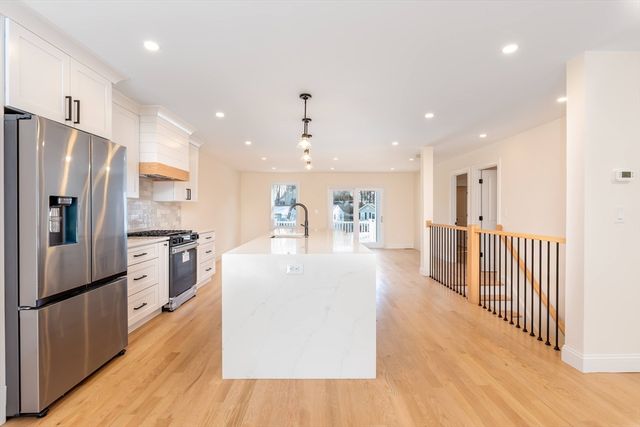 23 Hillcrest St, Waltham, MA 02451