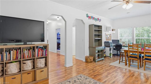 488 Pauls Airport Road, Thomasville, NC 27360