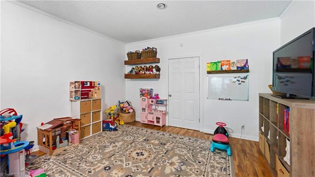 488 Pauls Airport Road, Thomasville, NC 27360