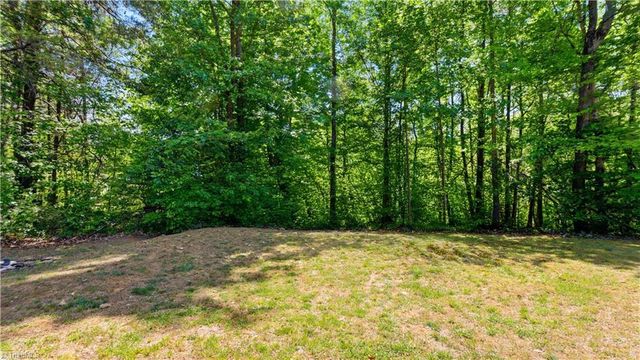 488 Pauls Airport Road, Thomasville, NC 27360