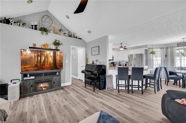 369 Kay Drive, Winder, GA 30680