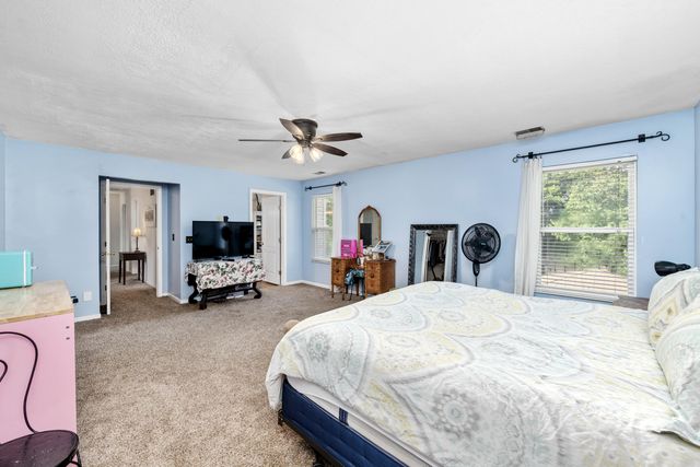 10115 Golden Pond Drive, Union, KY 41091