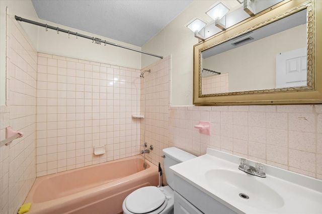 4305 NE Bass McHan Drive, Dalton, GA 30721