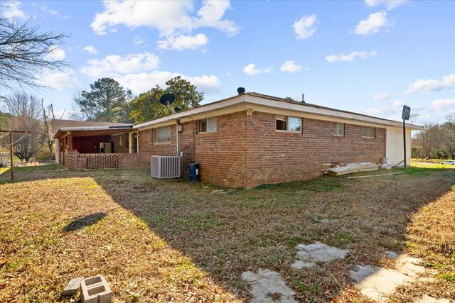 4305 NE Bass McHan Drive, Dalton, GA 30721